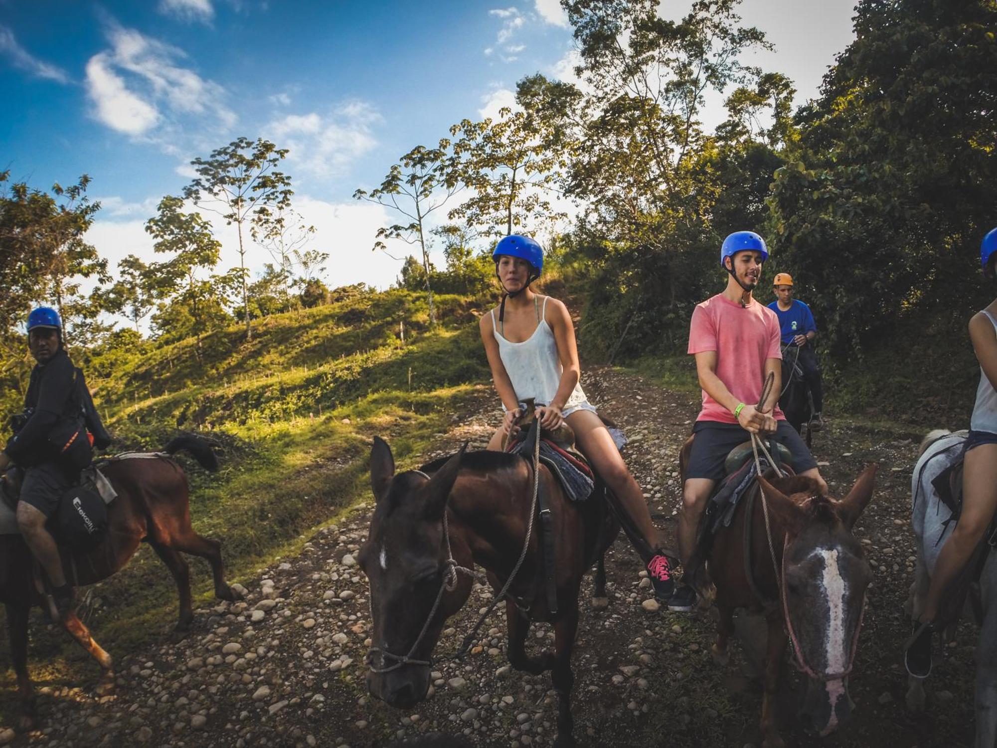 Hotel Arenal Country Inn La Fortuna Екстериор снимка