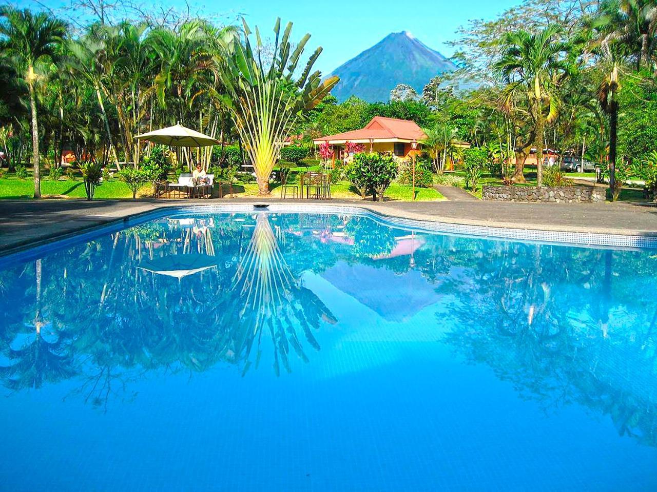 Hotel Arenal Country Inn La Fortuna Екстериор снимка